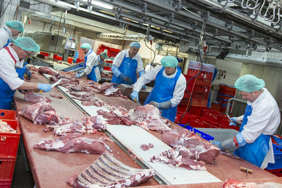 Désossage de bœuf : une préparation de viande sur mesure